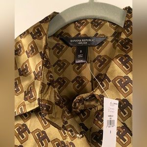 Banana Republic patterned, silk blouse